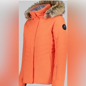 Obermeyer Tuscany ll Jacket Waterproof and Insulated with a stylish edge